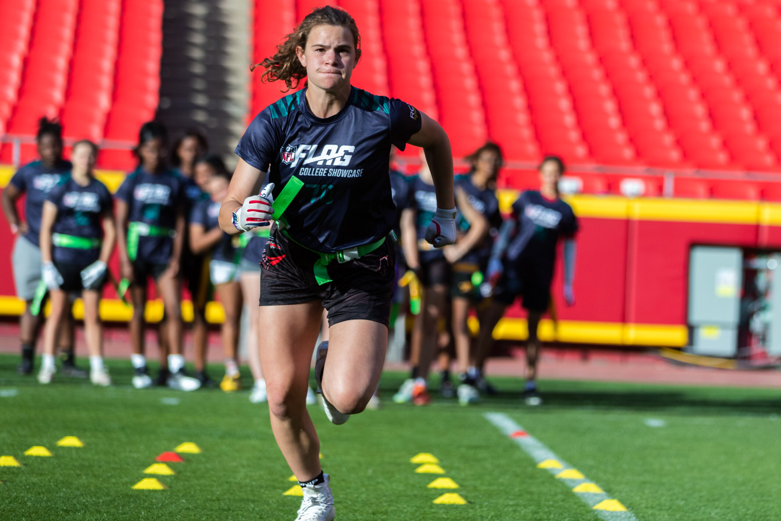 4.29.23_NFLFLAGCollegeShowcase_DelaCruz-19